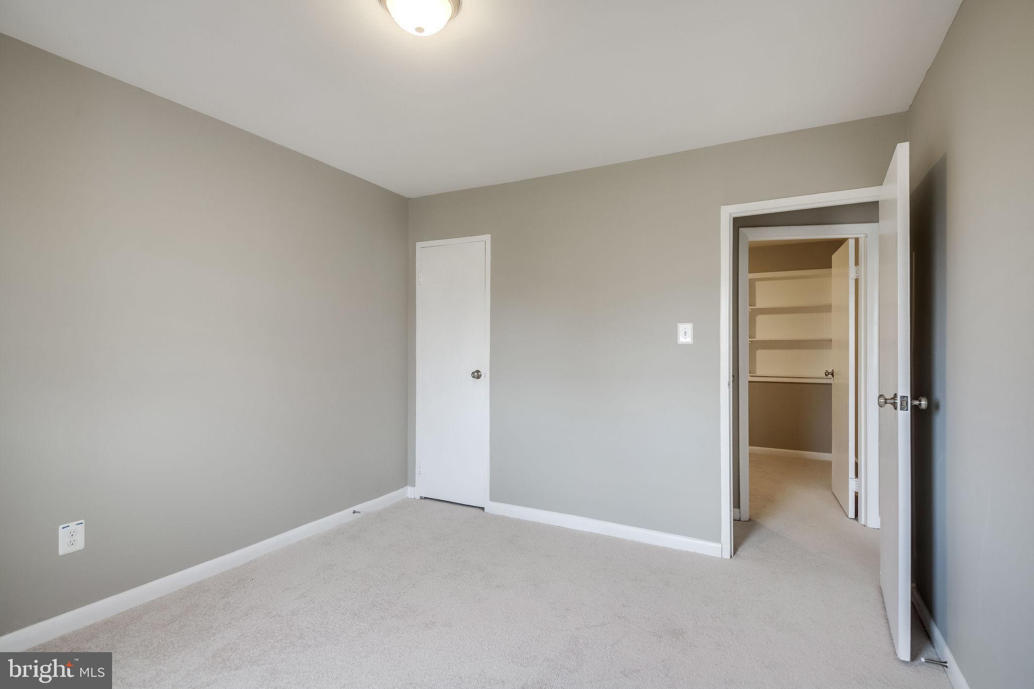 MANASSAS PARK - Residential