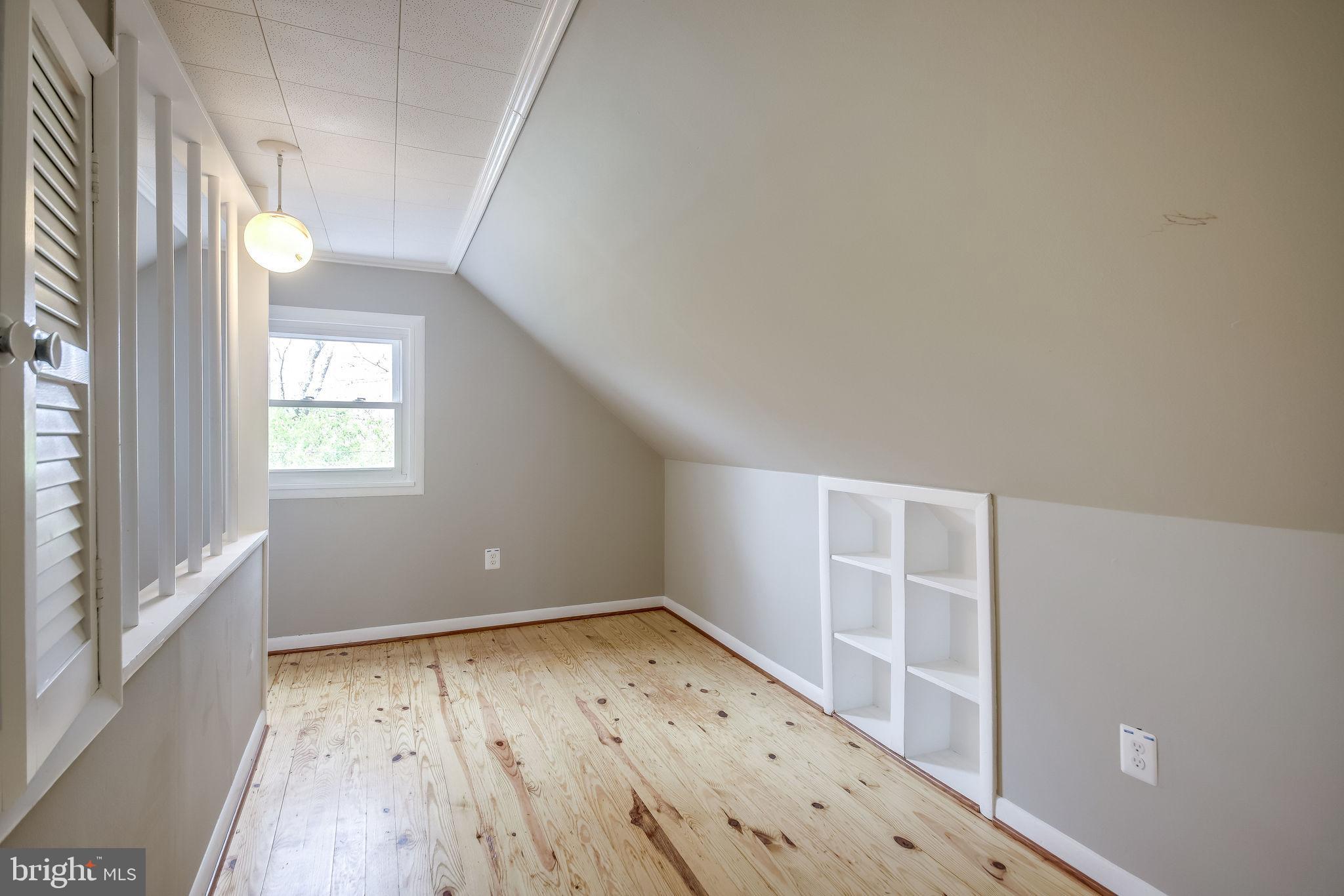 MANASSAS PARK - Residential