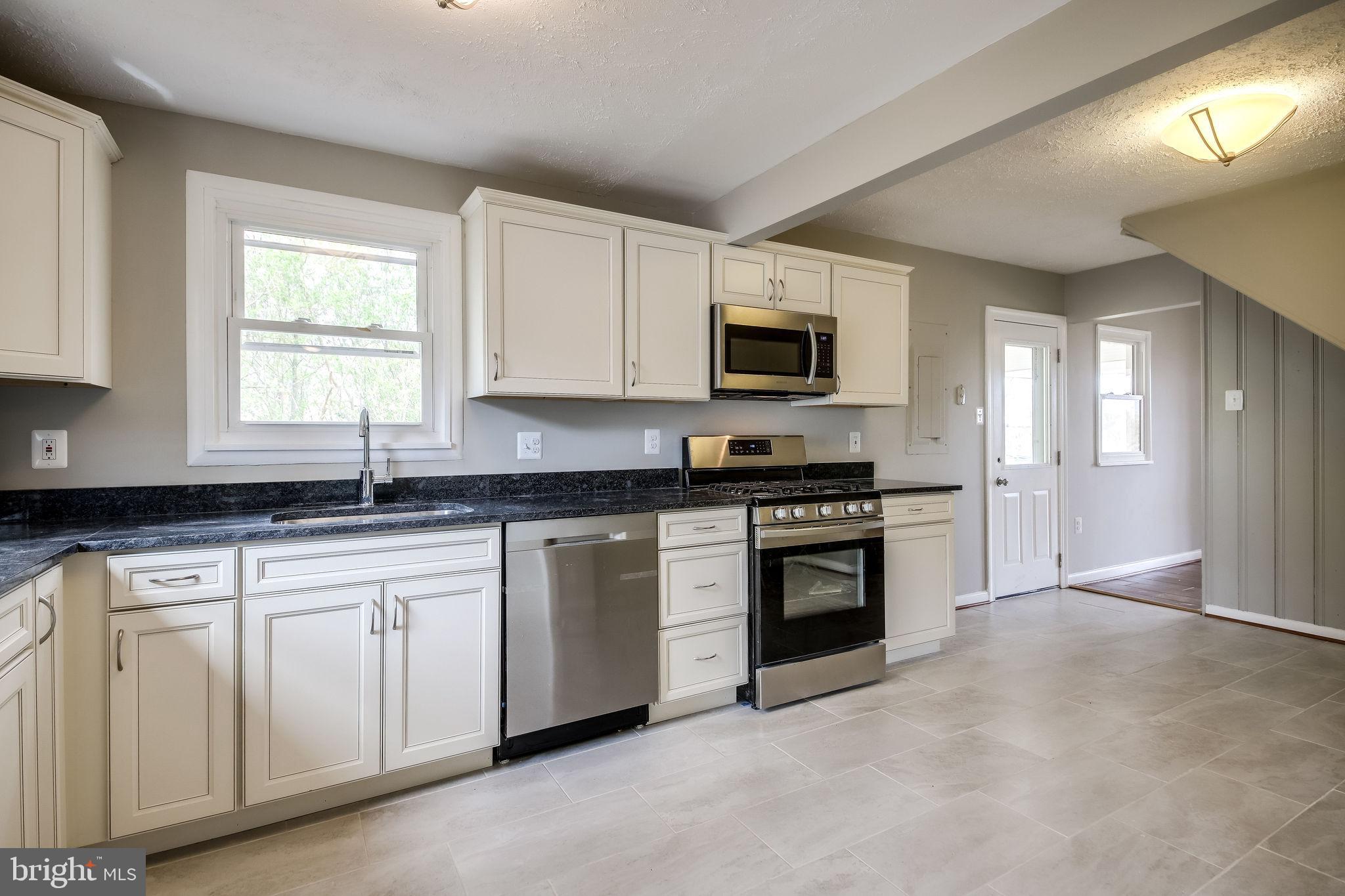 MANASSAS PARK - Residential