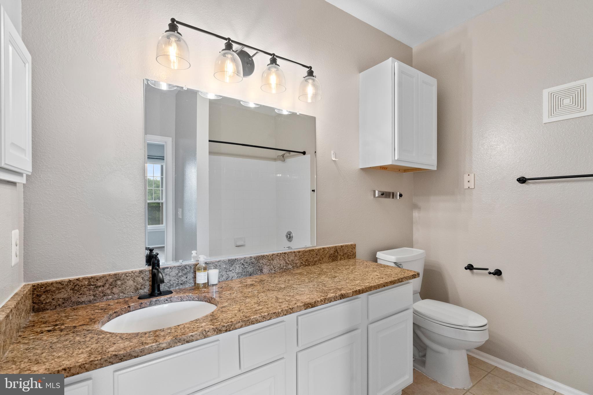 GATES OF MCLEAN - Residential