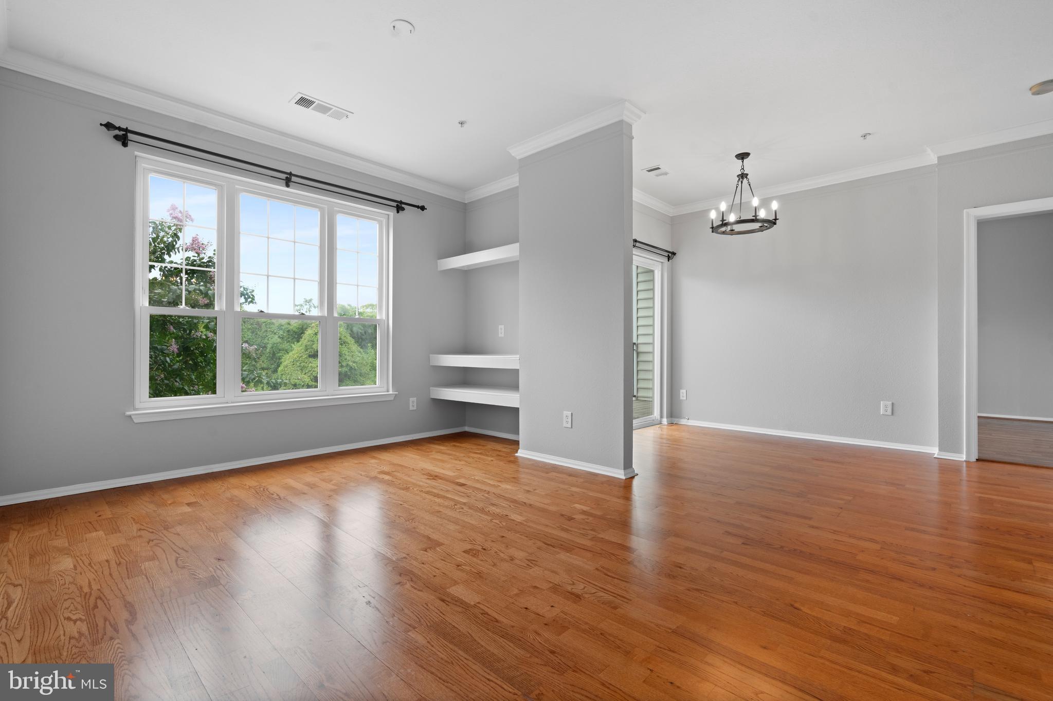 GATES OF MCLEAN - Residential