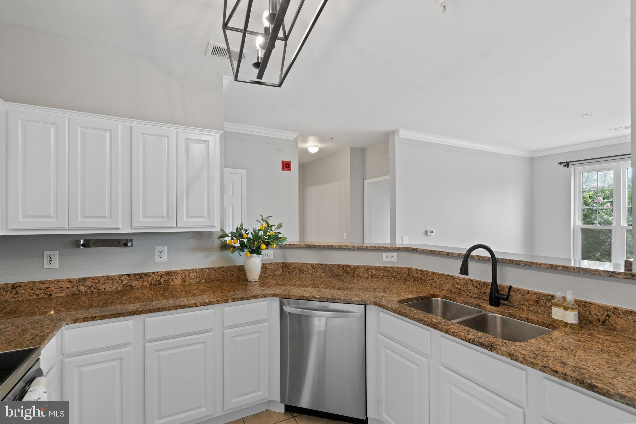 GATES OF MCLEAN - Residential