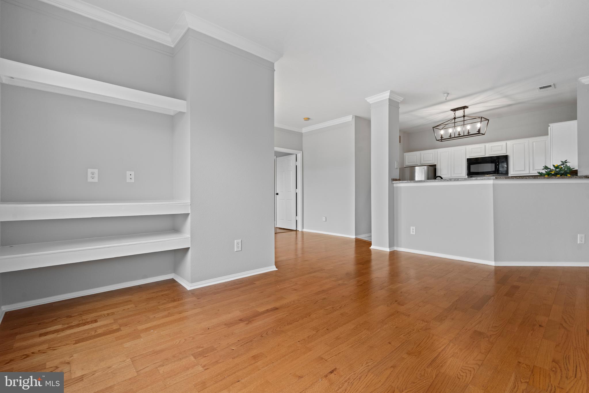 GATES OF MCLEAN - Residential