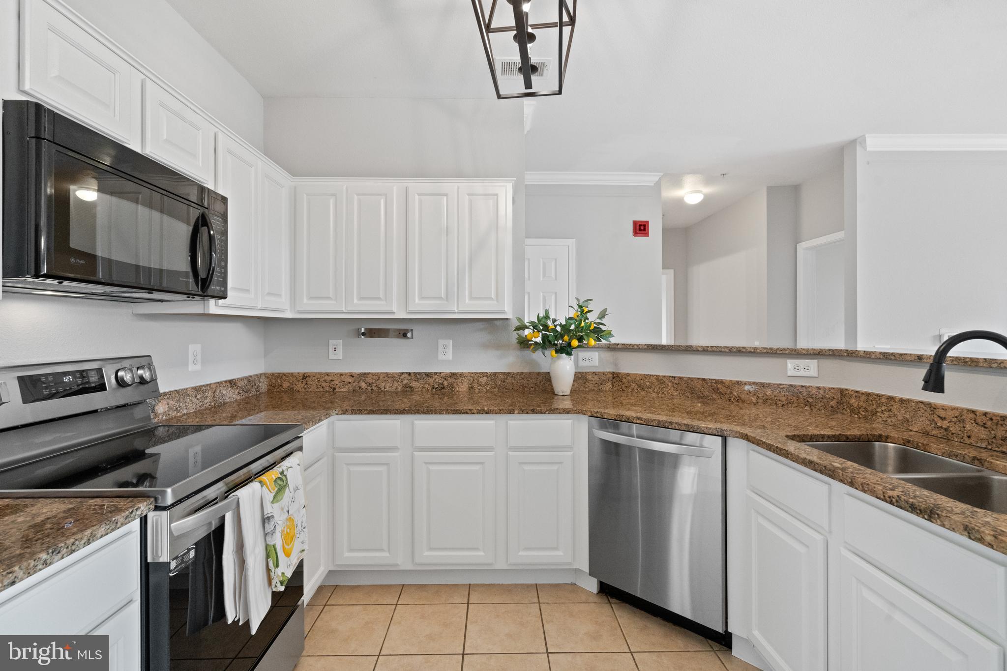 GATES OF MCLEAN - Residential