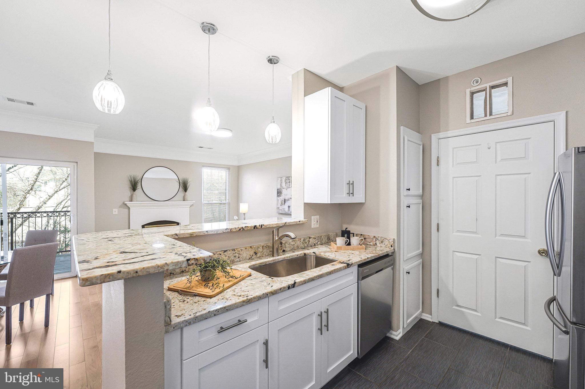 GATES OF MCLEAN - Residential