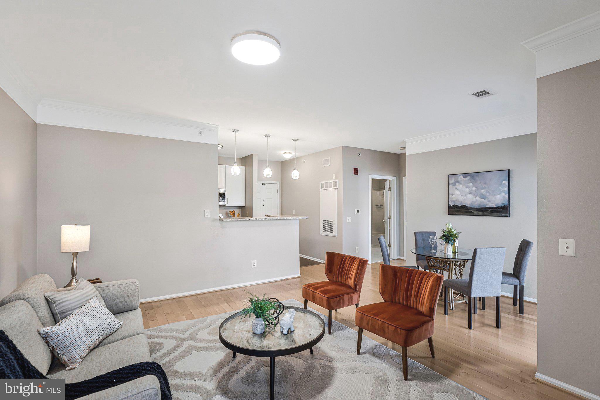 GATES OF MCLEAN - Residential