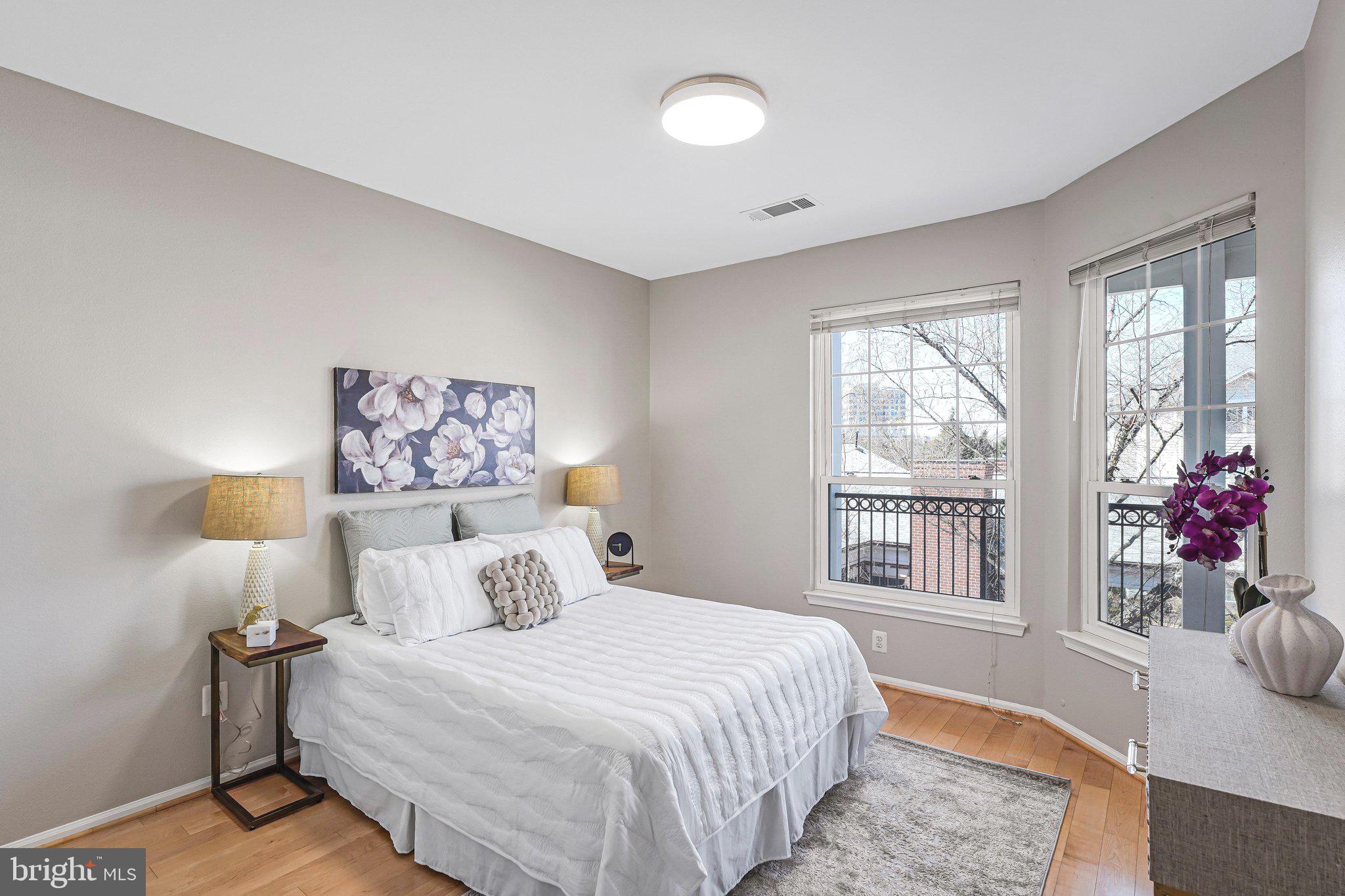 GATES OF MCLEAN - Residential