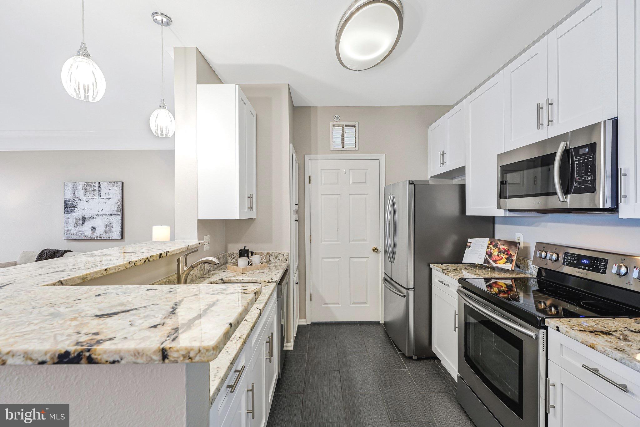 GATES OF MCLEAN - Residential