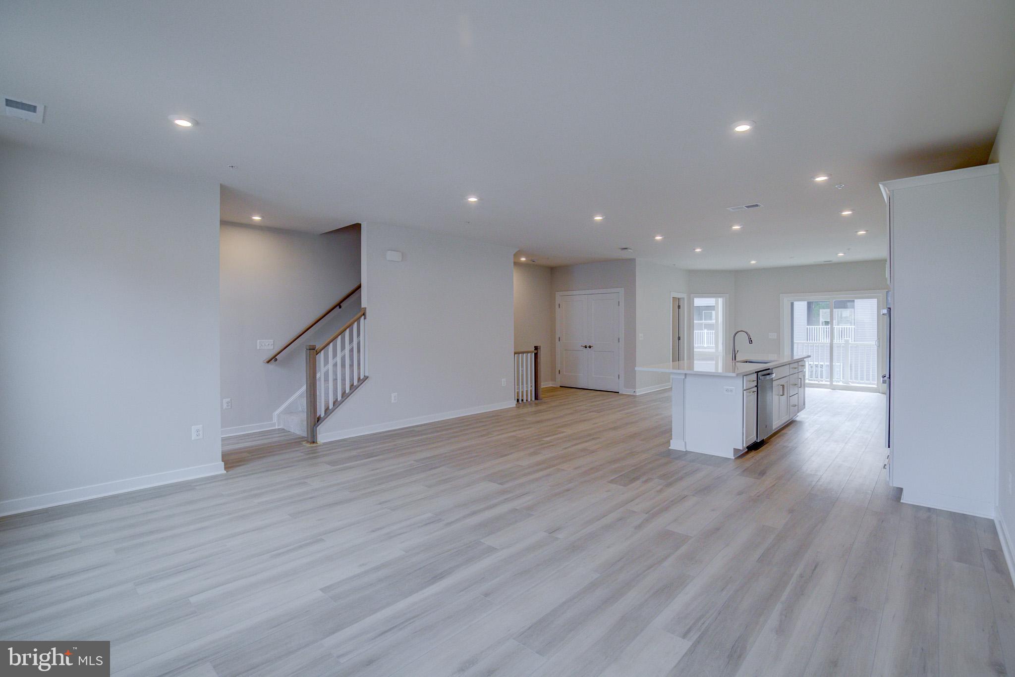 WESTFIELD - Residential Lease