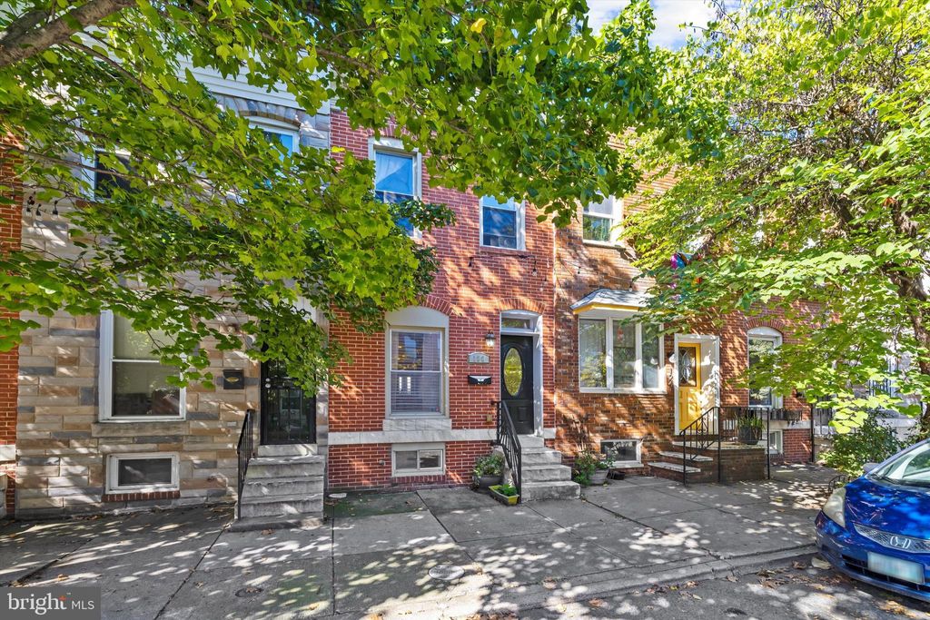 Photo of 122 Ellwood Avenue, BALTIMORE, MD 21224 (MLS # MDBA2186888)