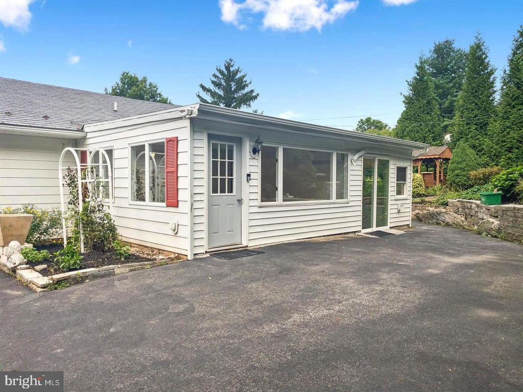 Photo of 2210 Berkshire Road, LANCASTER, PA 17603 (MLS # PALA2097390)