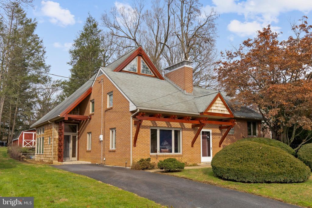 Photo of 119 LANDIS AVE, MILLERSVILLE, PA 17551 (MLS # PALA2028560)