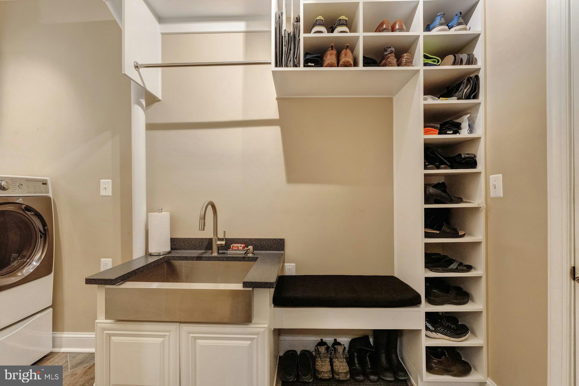 BELMONT COUNTRY CLUB - Residential