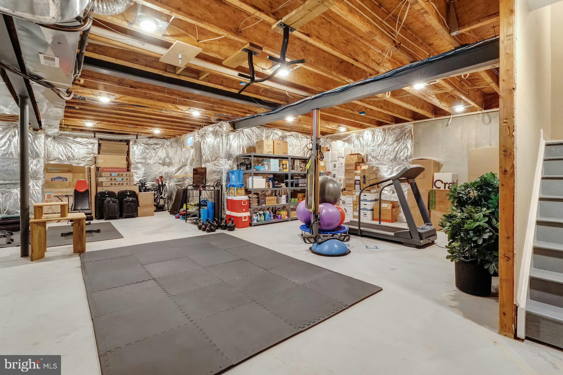 BELMONT COUNTRY CLUB - Residential