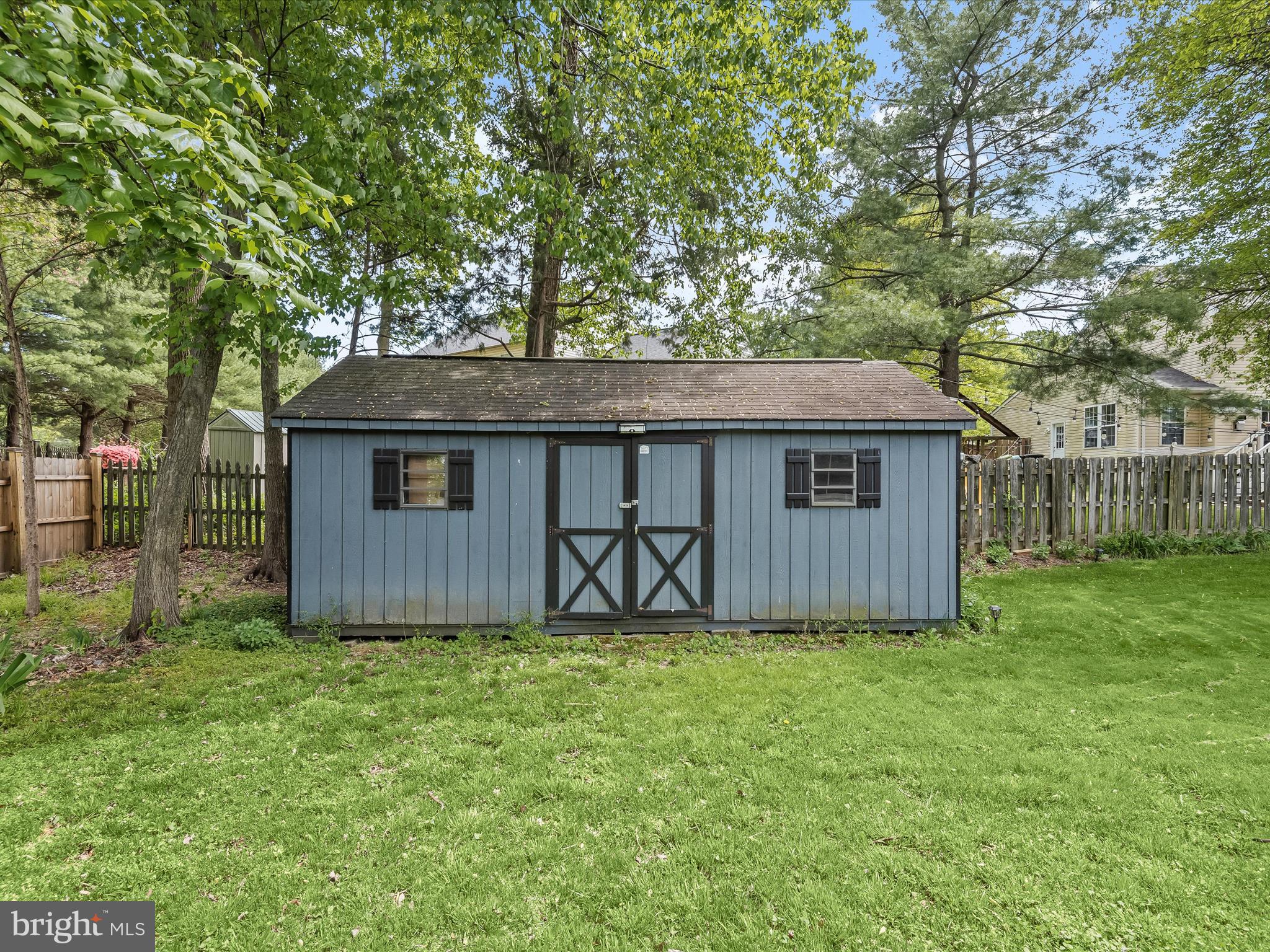 WEST LAUREL ACRES - Residential