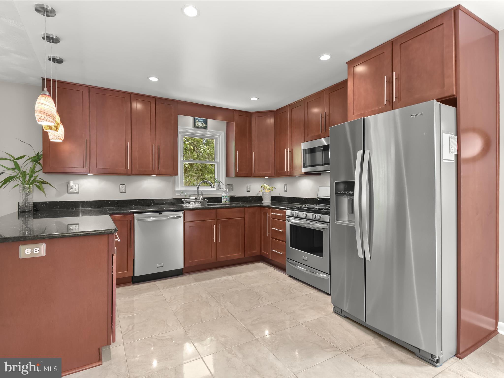 WEST LAUREL ACRES - Residential