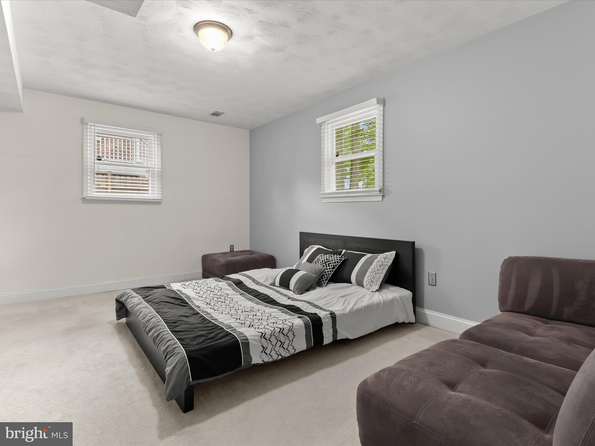 WEST LAUREL ACRES - Residential