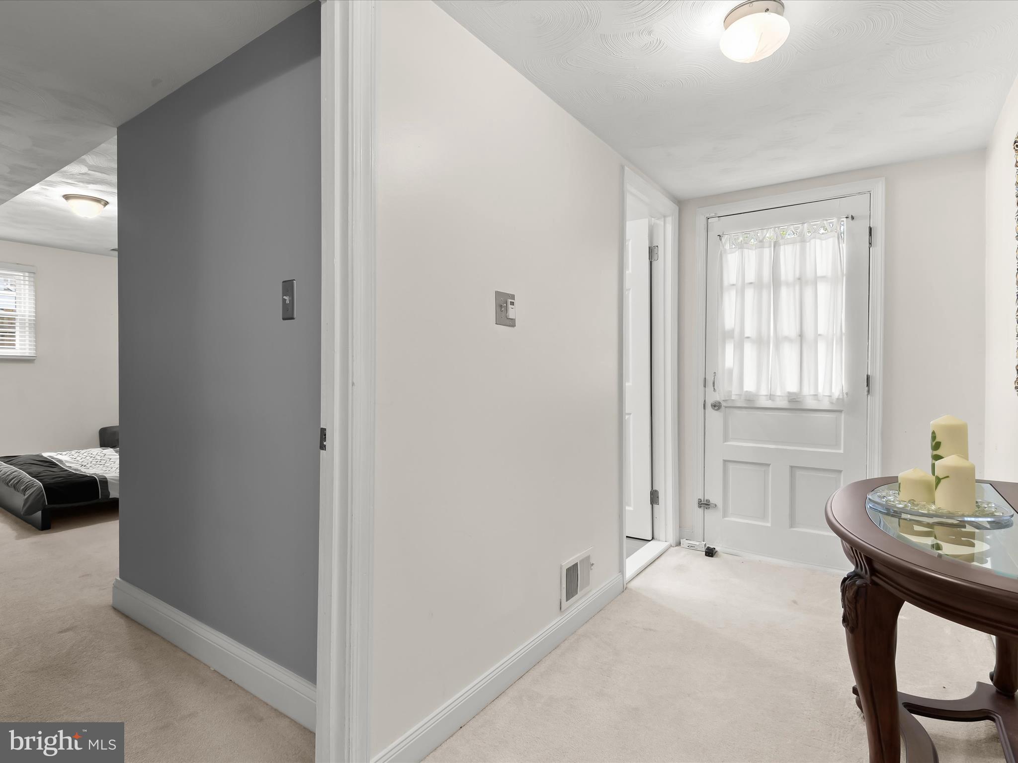 WEST LAUREL ACRES - Residential