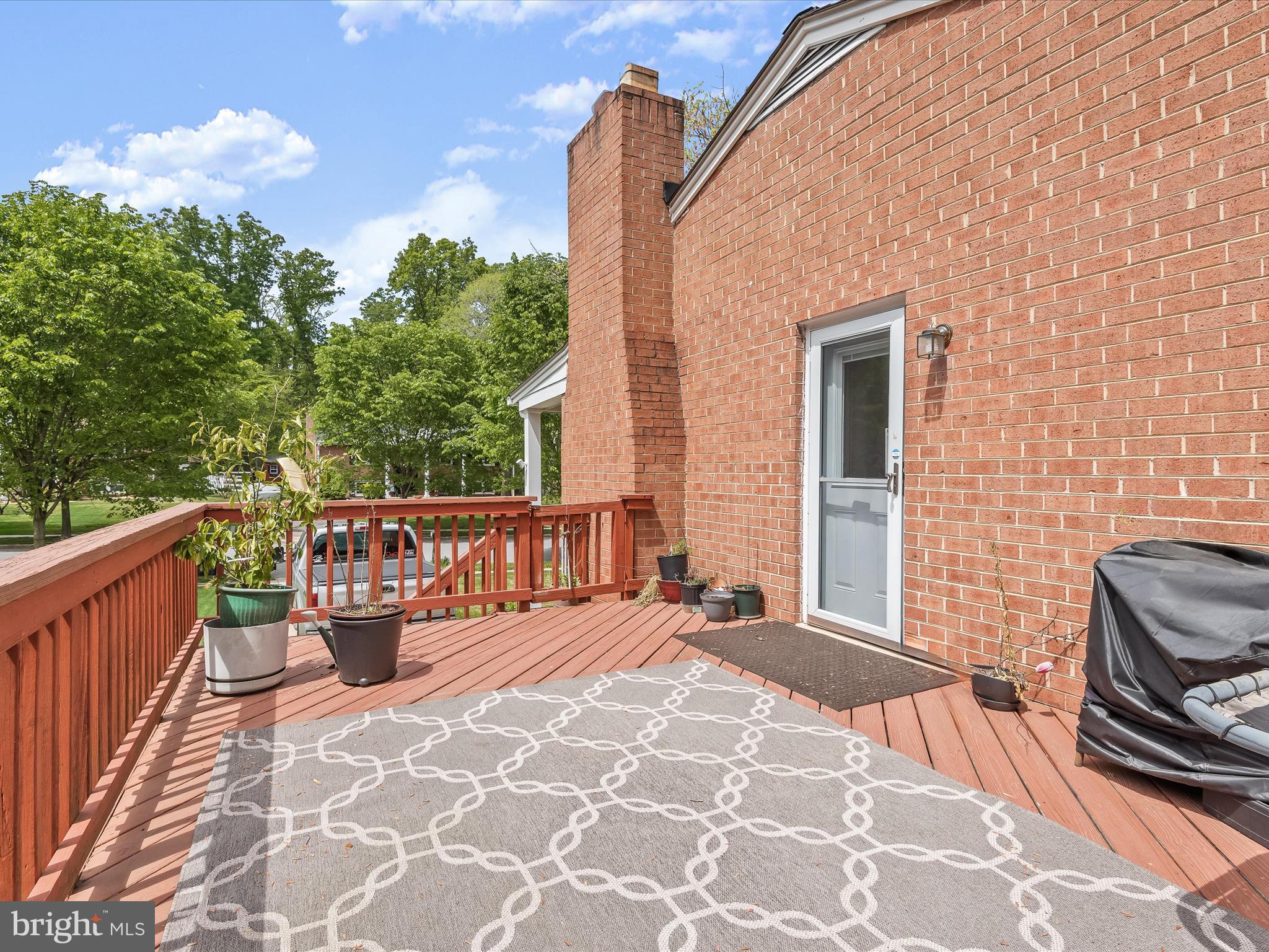 WEST LAUREL ACRES - Residential