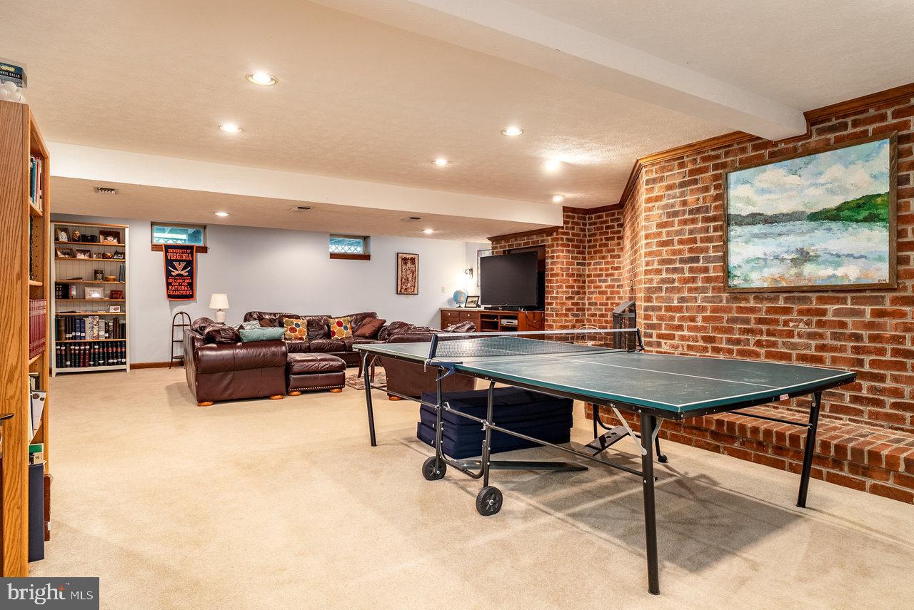 WOODLAND ESTATES - Residential