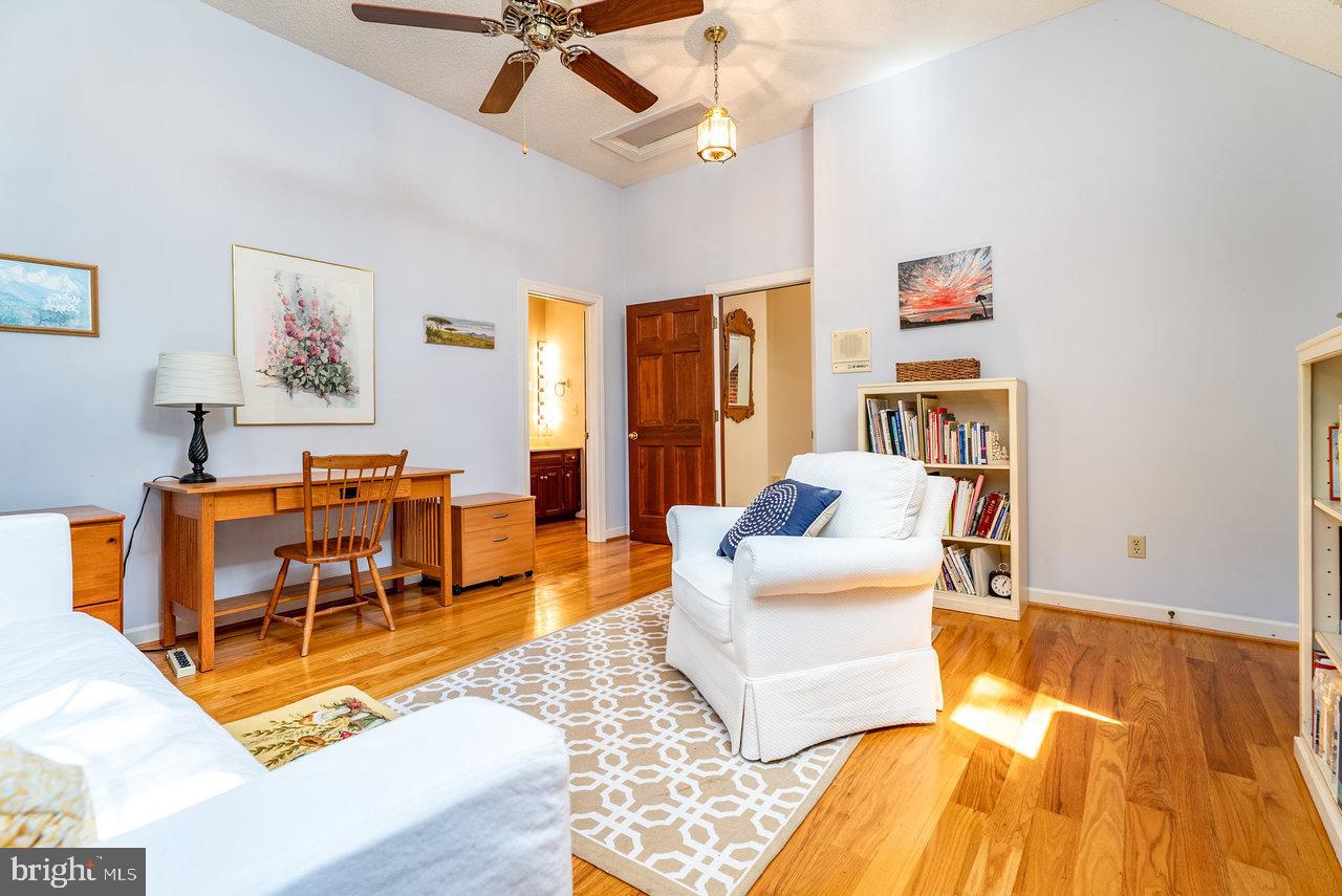 WOODLAND ESTATES - Residential