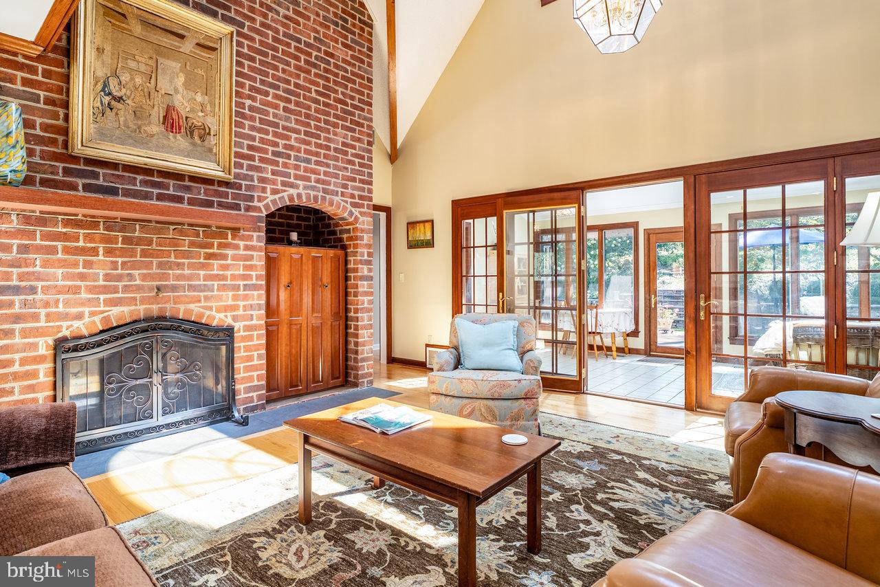 WOODLAND ESTATES - Residential