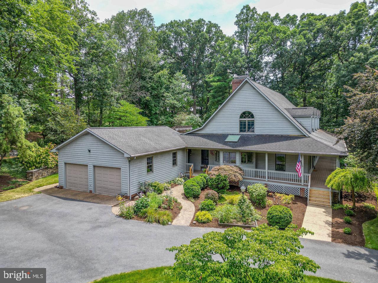 WOODLAND ESTATES - Residential