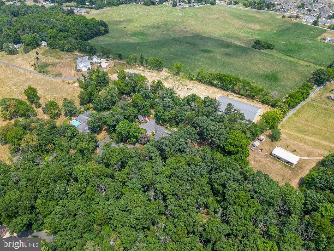 WOODLAND ESTATES - Residential