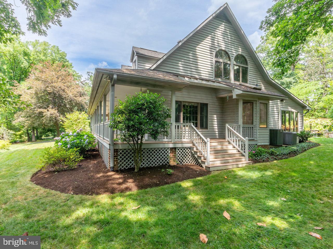 WOODLAND ESTATES - Residential