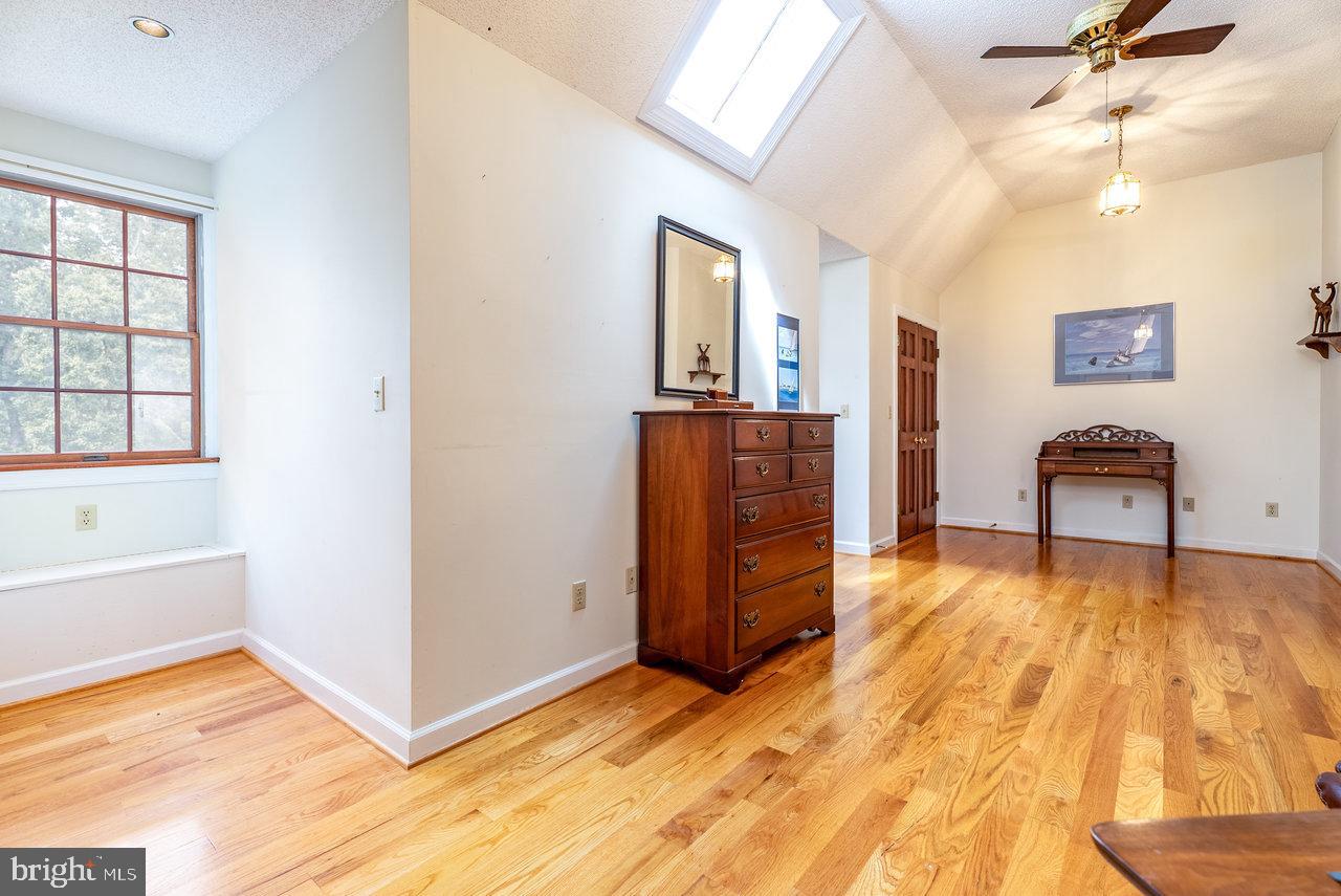 WOODLAND ESTATES - Residential