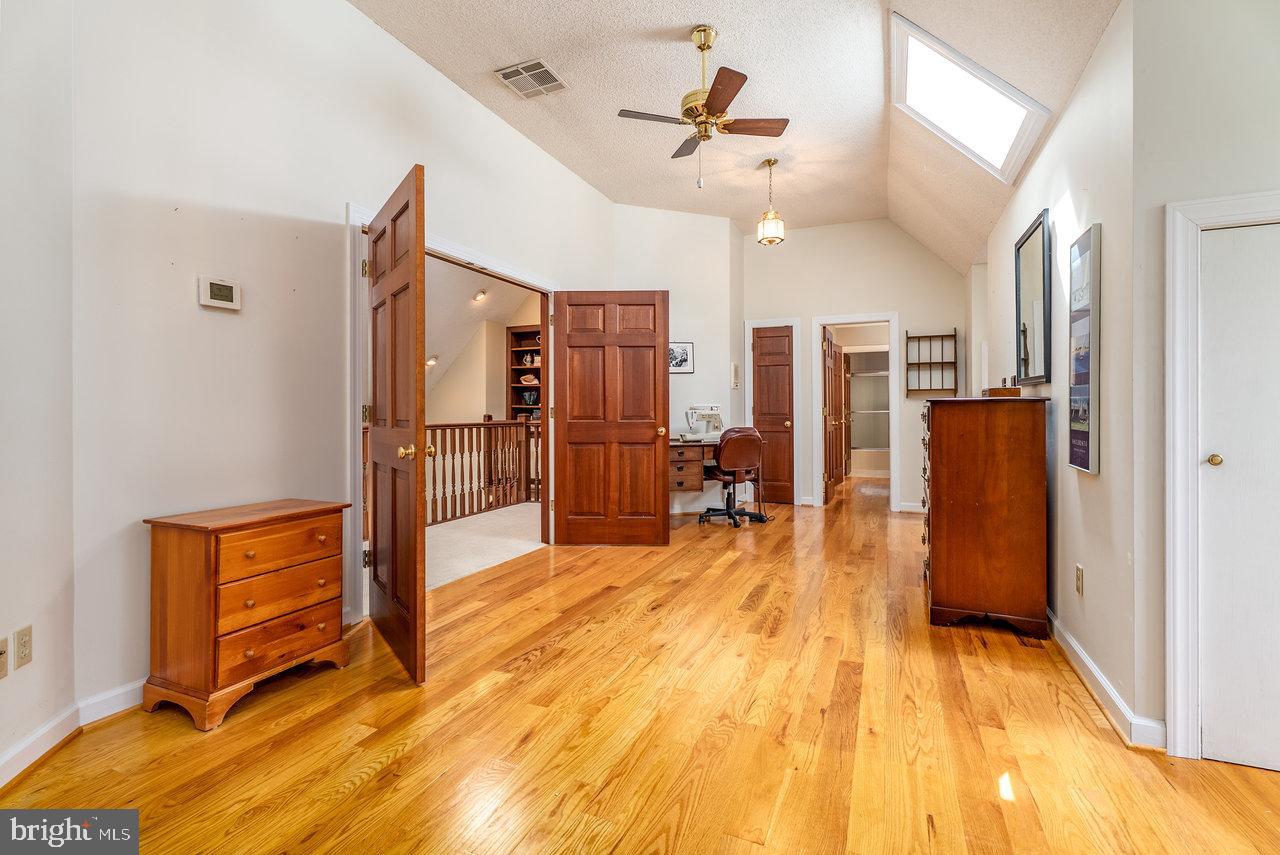 WOODLAND ESTATES - Residential