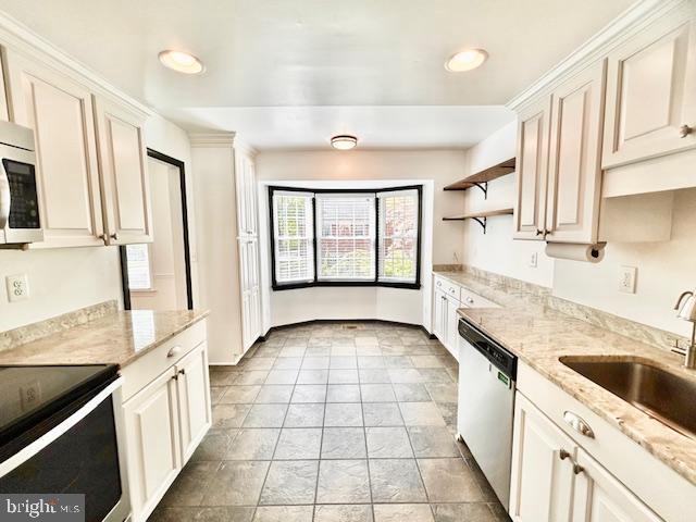 STONEHURST - Residential Lease