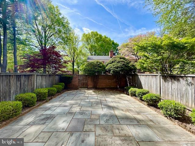 STONEHURST - Residential Lease