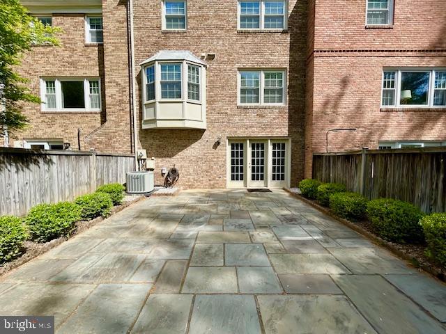 STONEHURST - Residential Lease