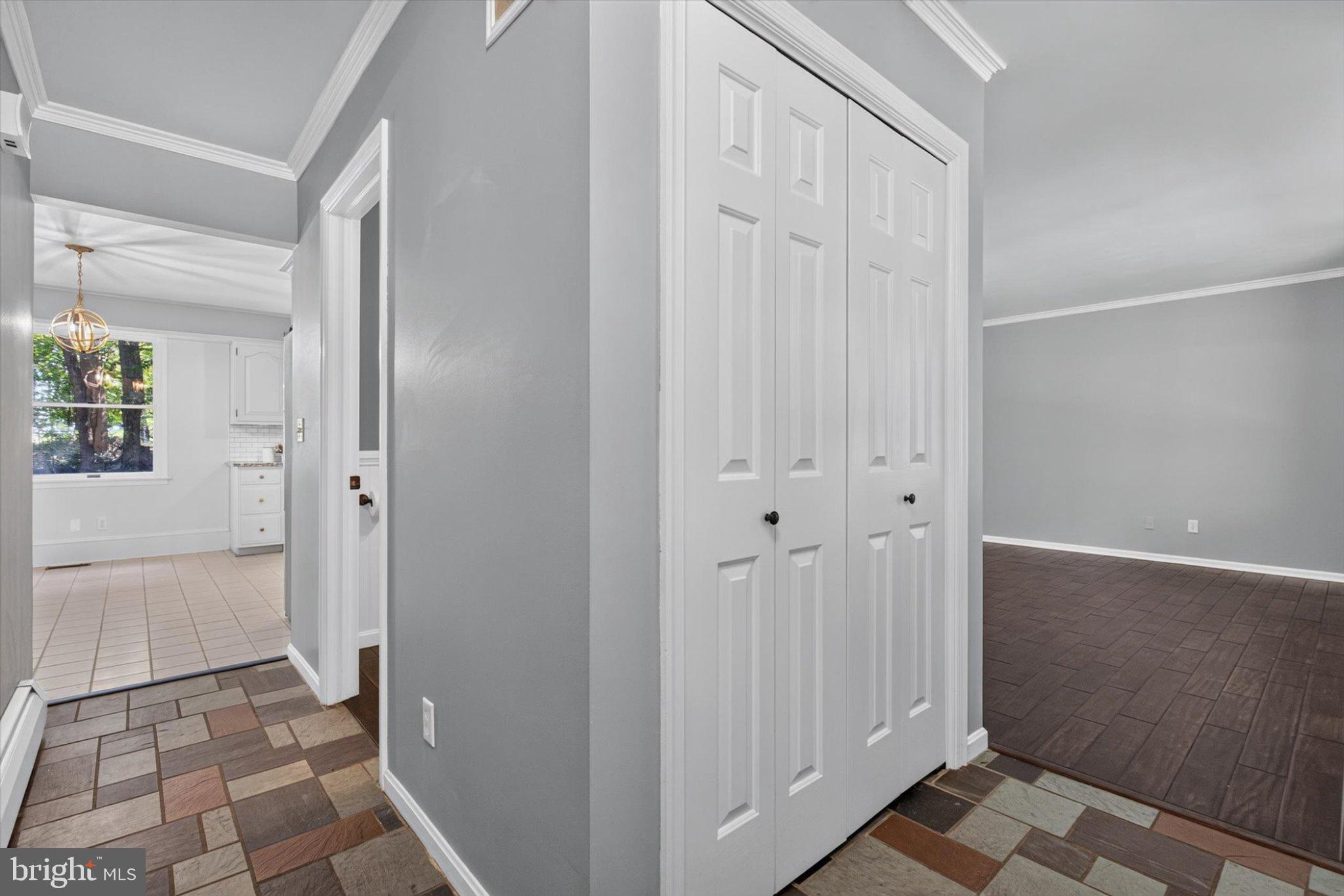 1436 WOODHAVEN DRIVE