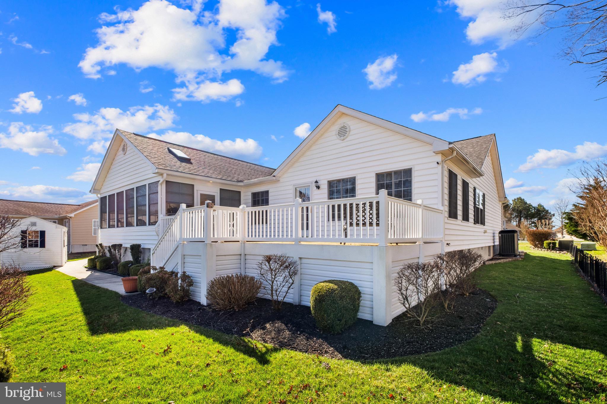 OAK CREST FARM - Residential