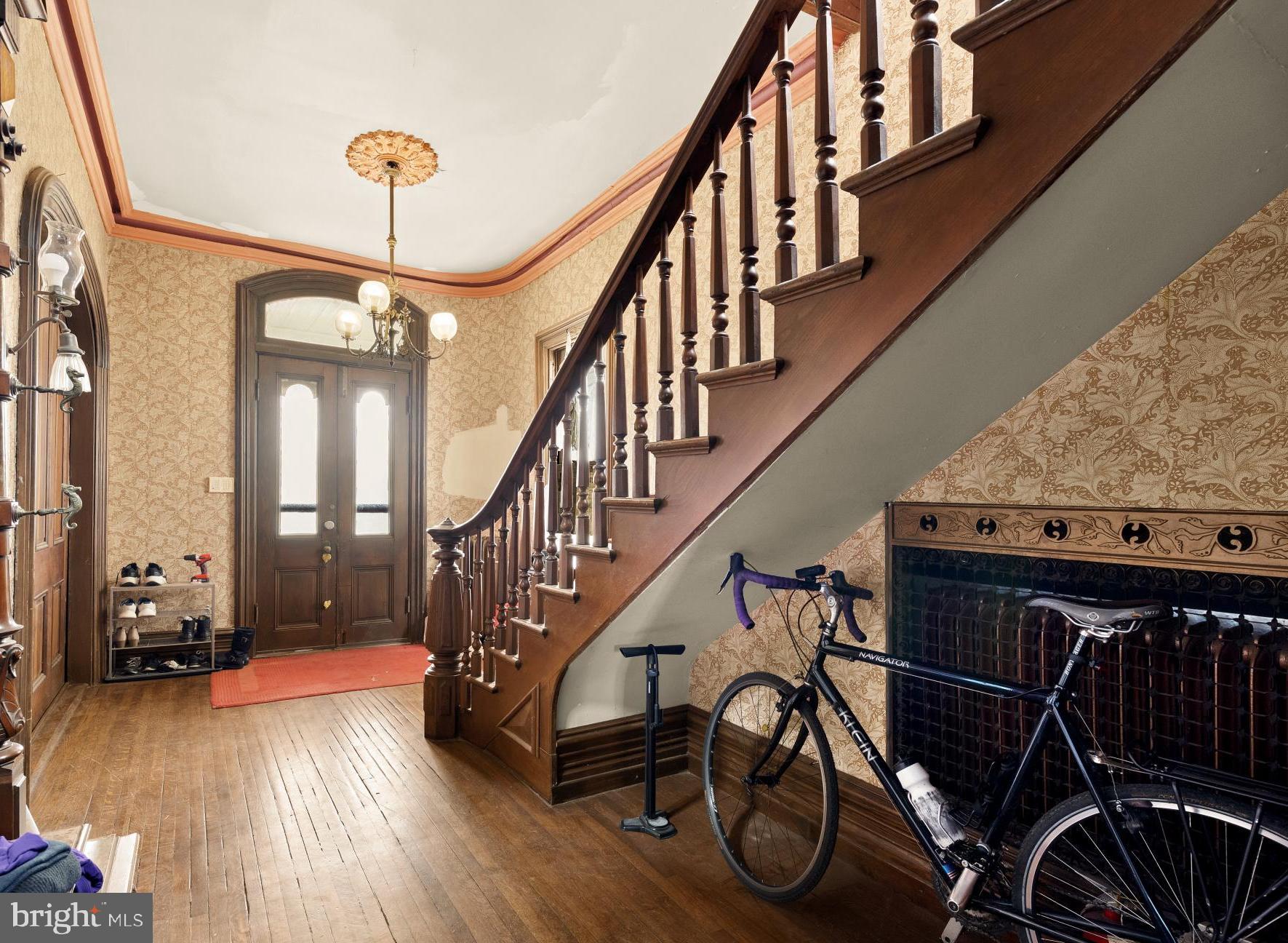 3423 OAKWOOD TERRACE NW