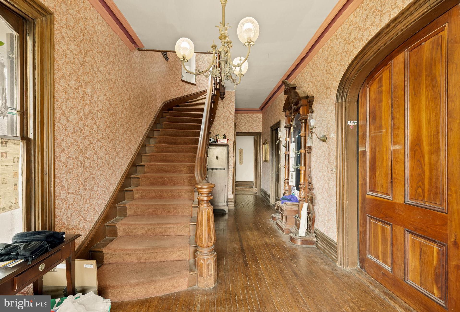 3423 OAKWOOD TERRACE NW