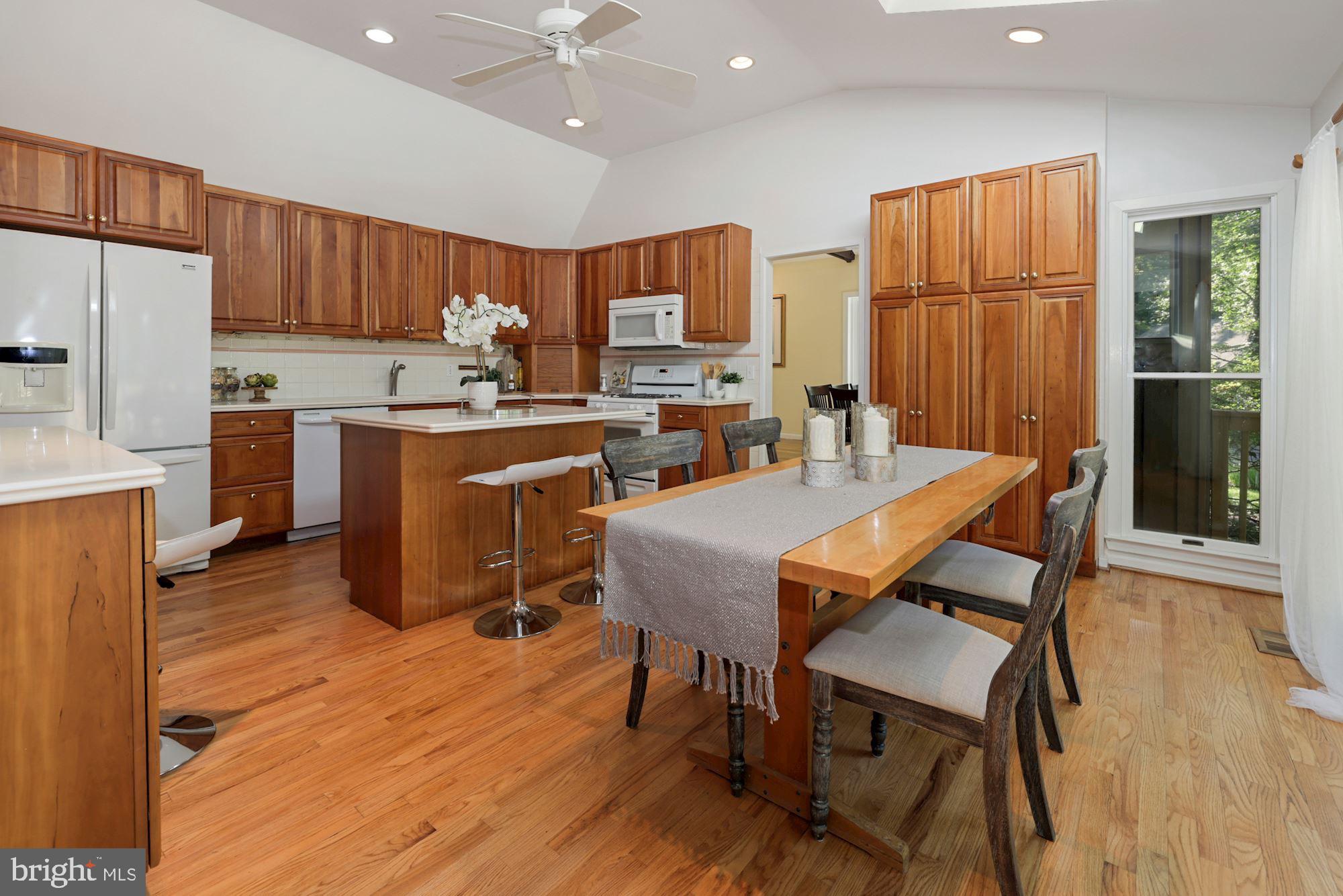 TIMBERWOOD OF POTOMAC - Residential