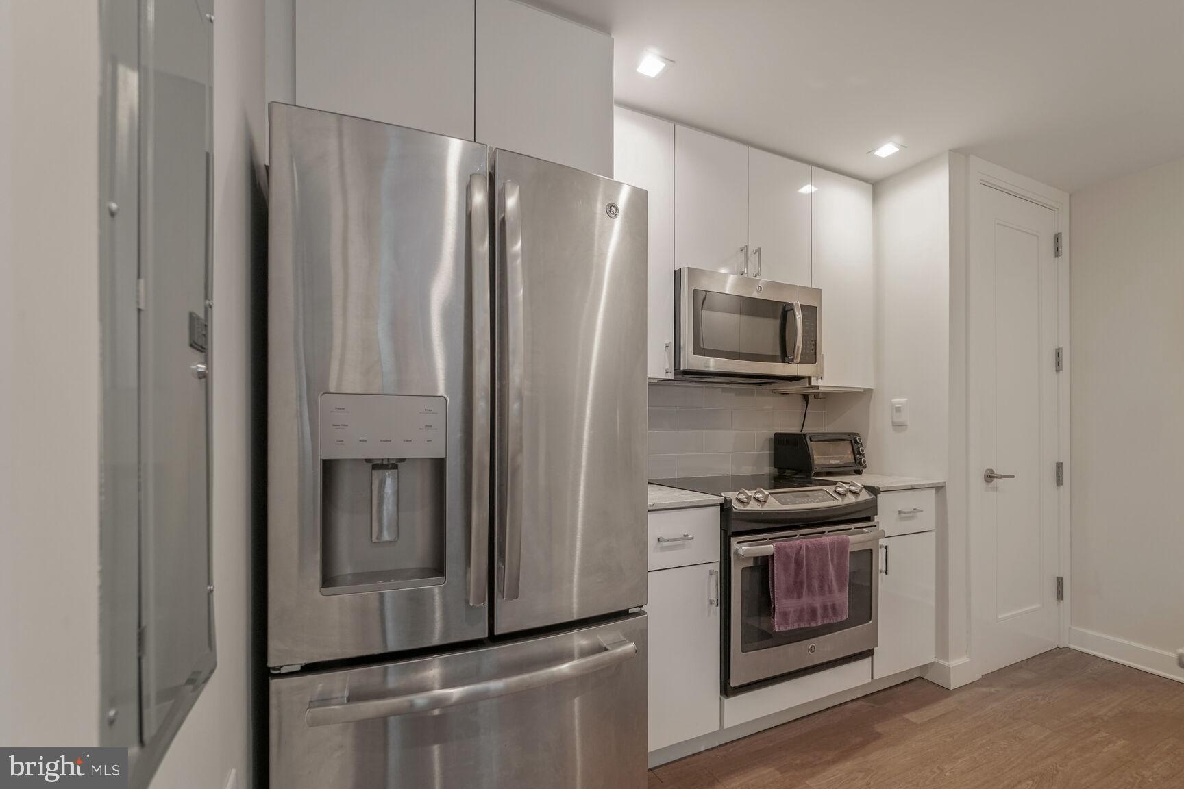 THE LAUREN - Residential