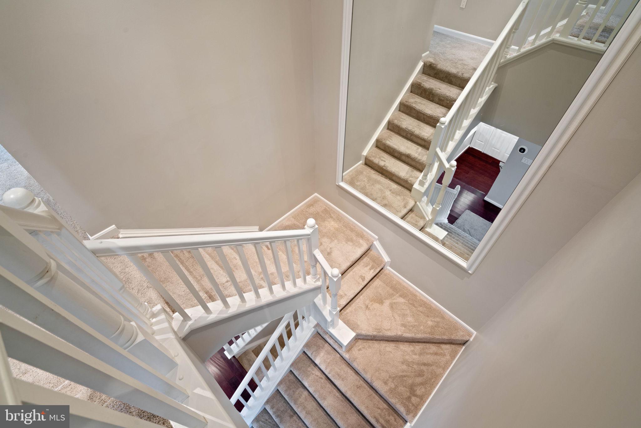 KENSINGTON COURTS - Residential