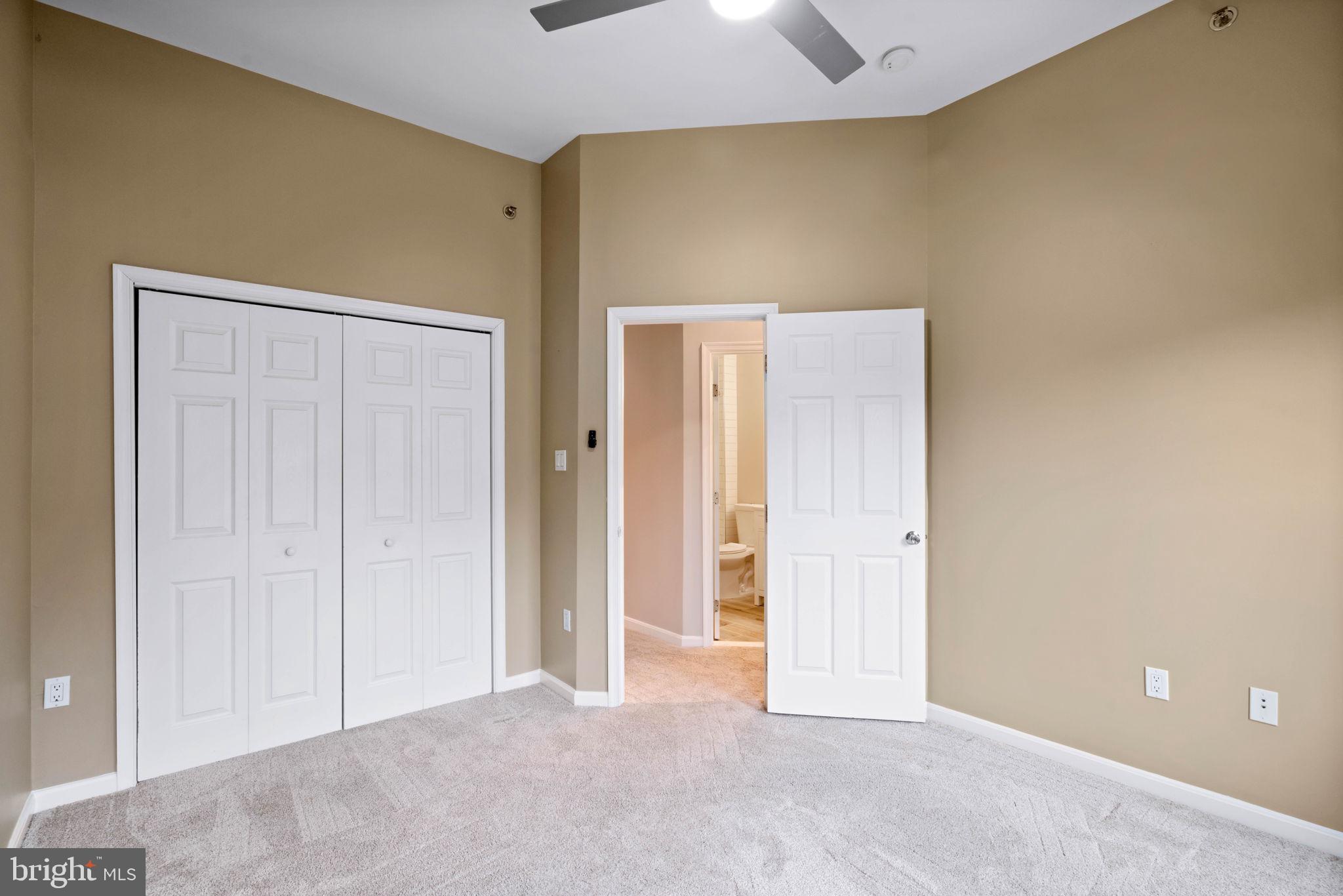 KENSINGTON COURTS - Residential