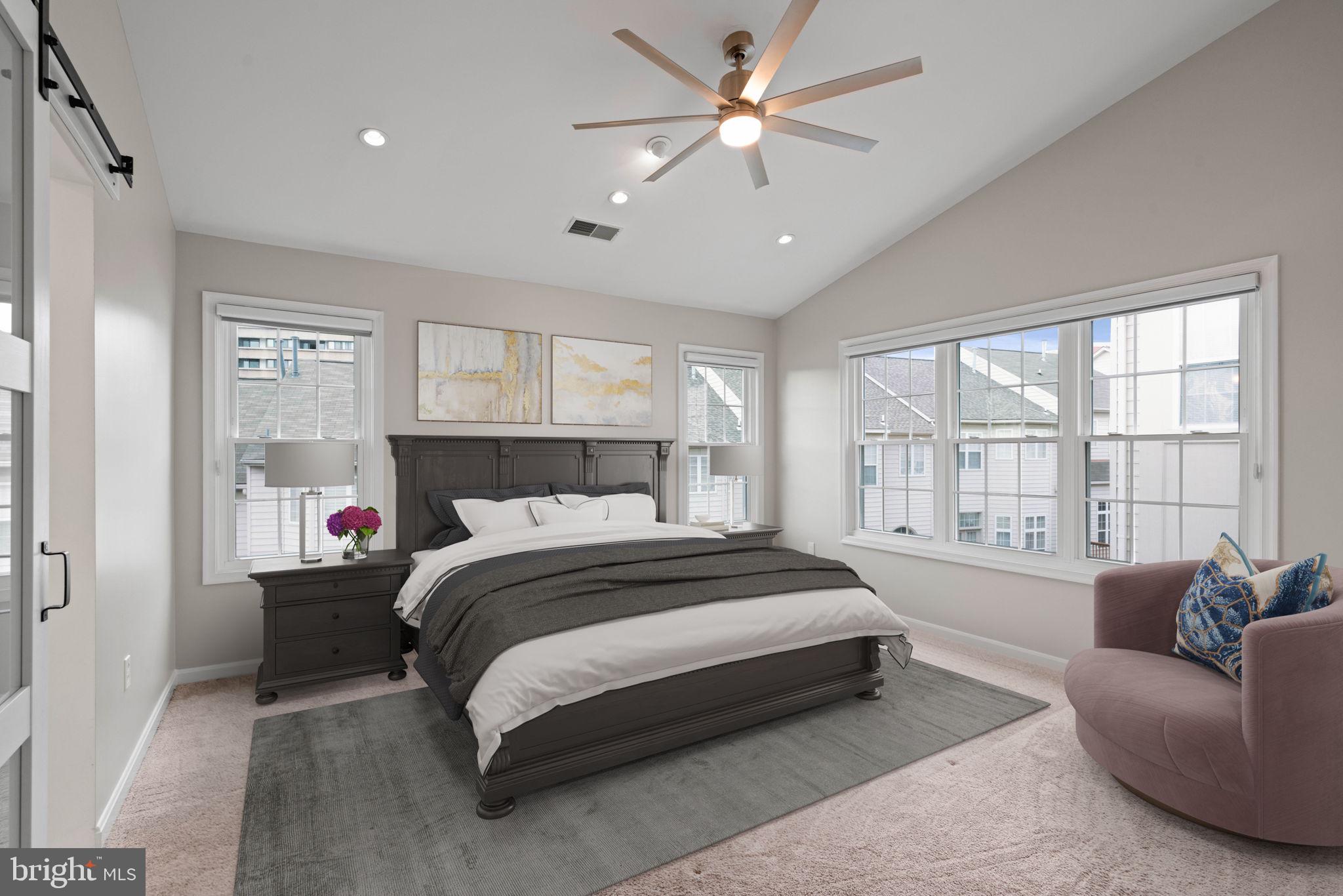 KENSINGTON COURTS - Residential