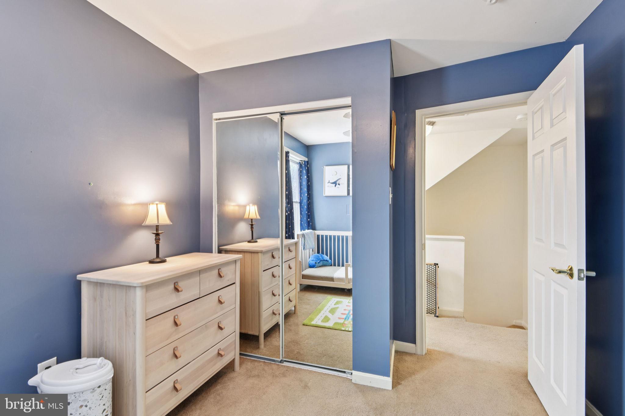 WINDSOR KNOLLS - Residential