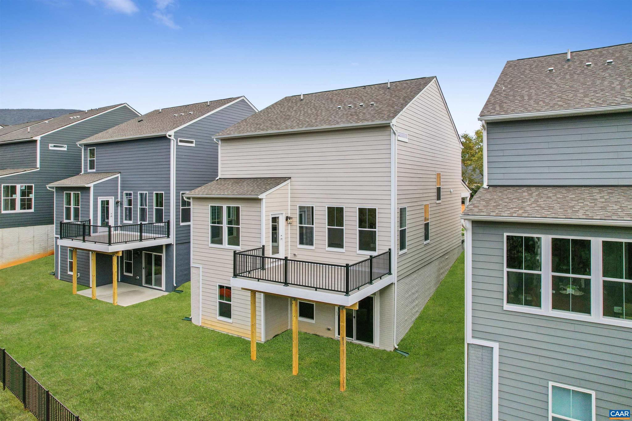 PLEASANT GREEN - Residential