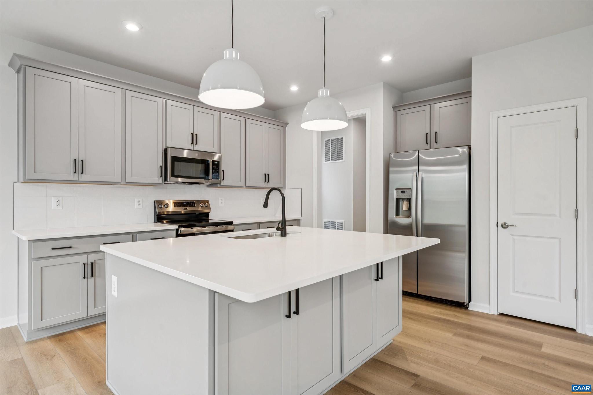 PLEASANT GREEN - Residential