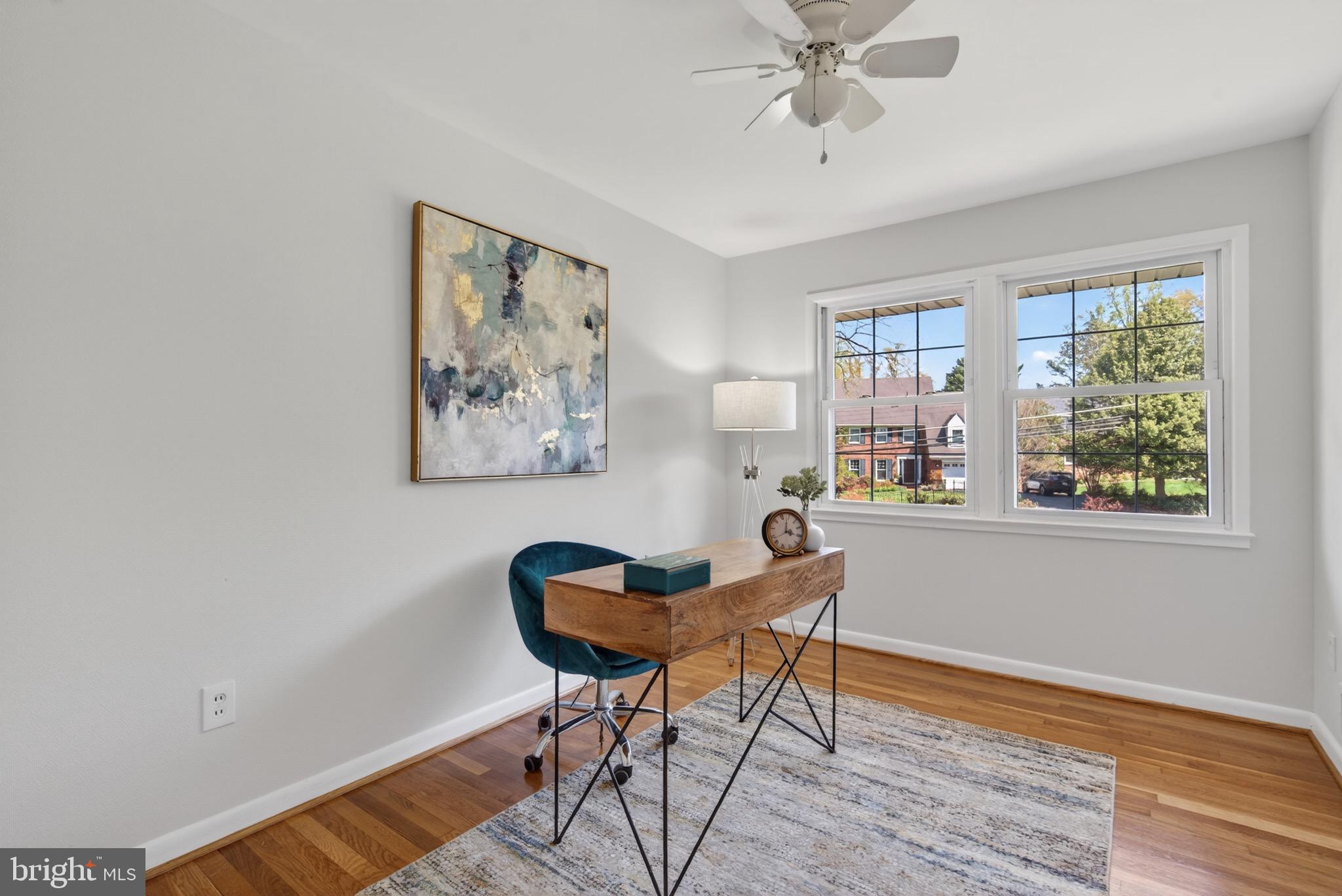 BROYHILL GLEN GARY PARK - Residential