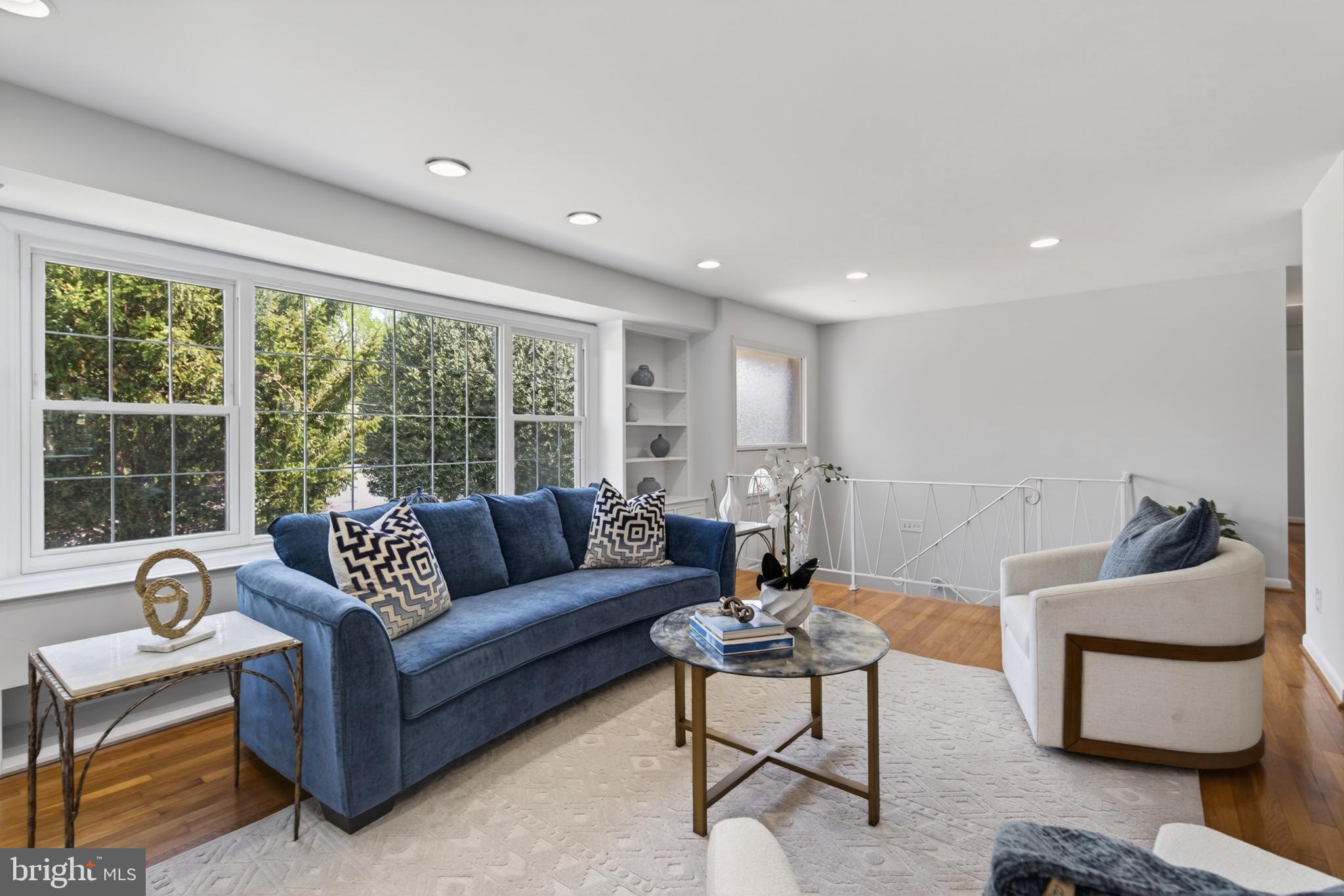 BROYHILL GLEN GARY PARK - Residential