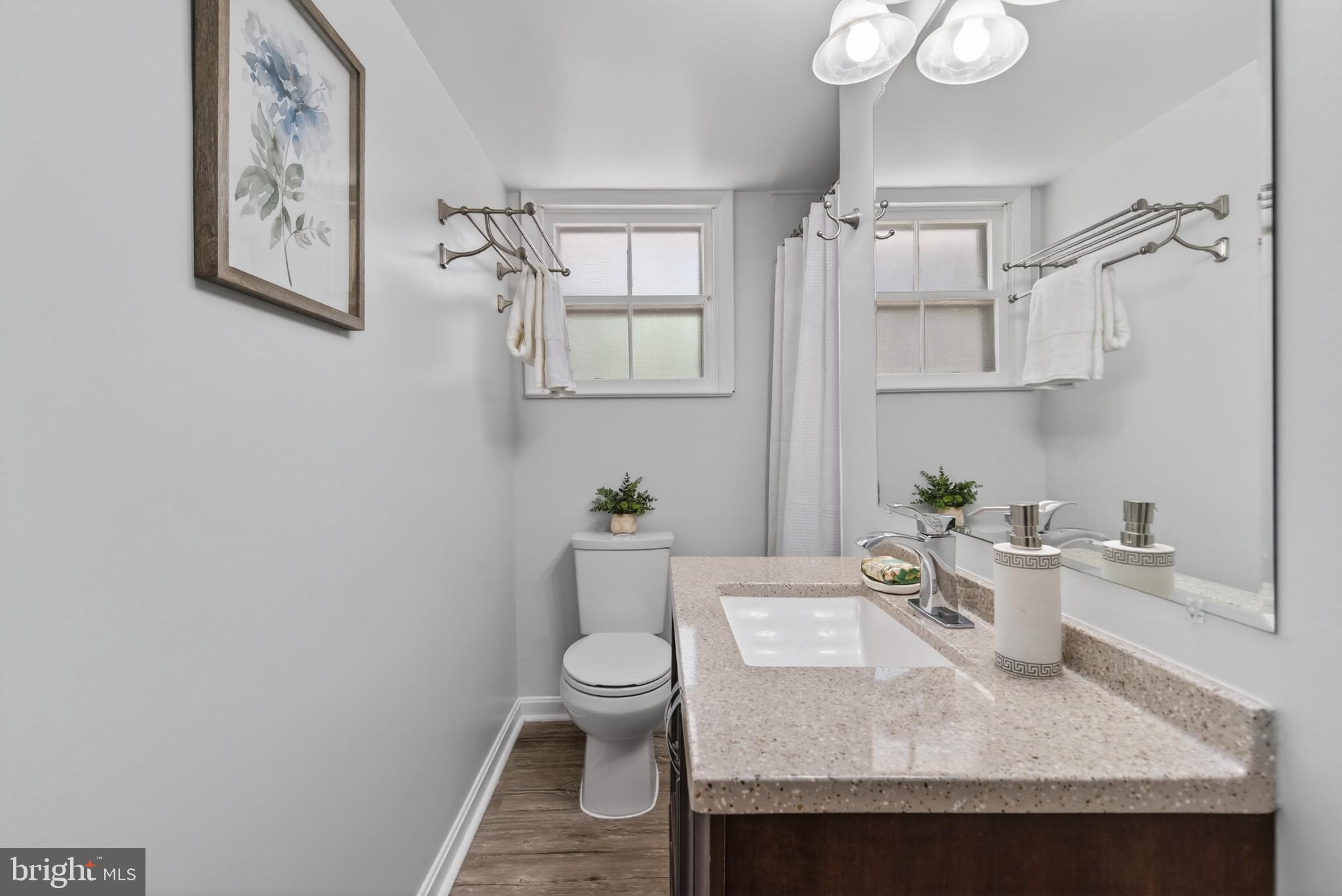 BROYHILL GLEN GARY PARK - Residential