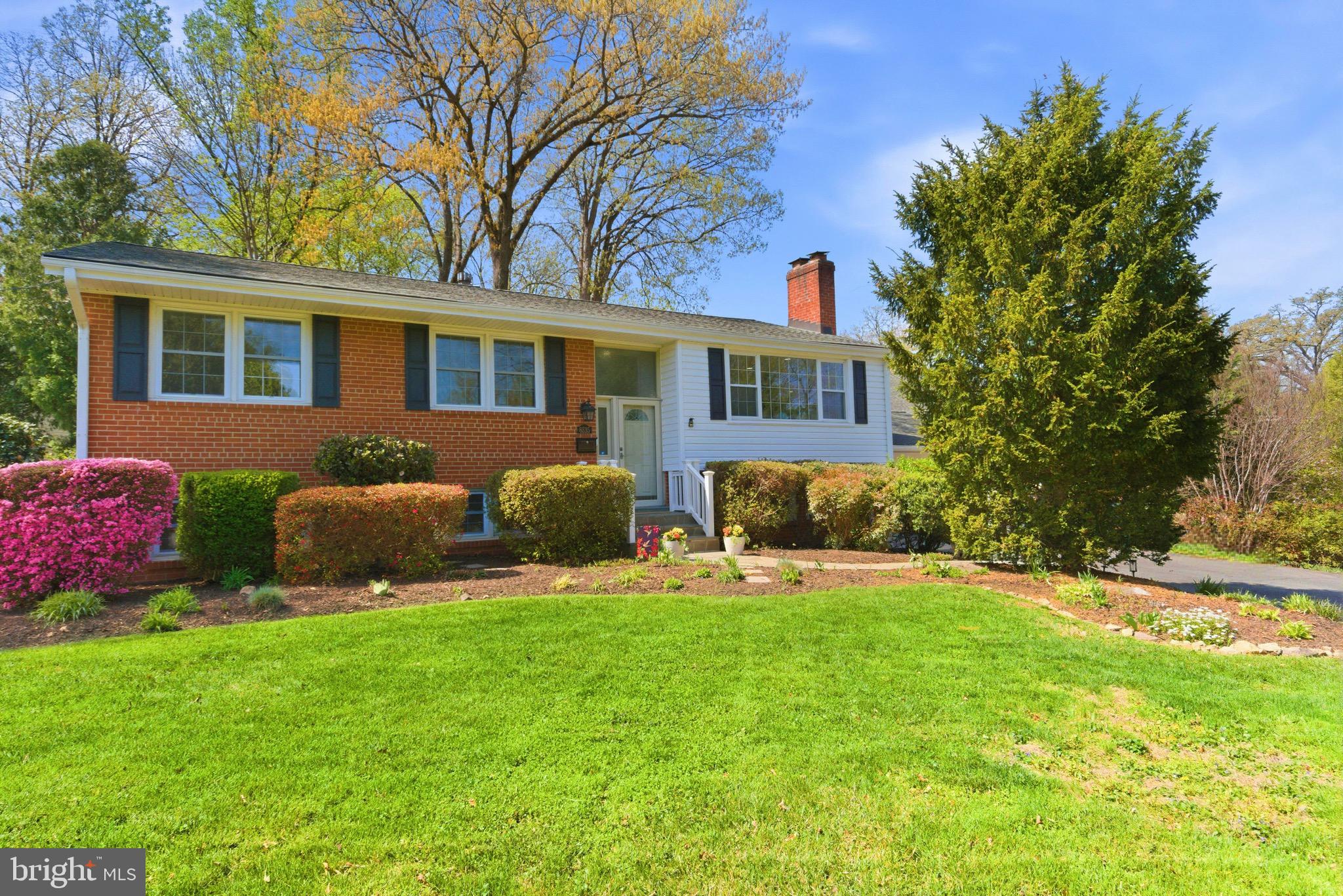 BROYHILL GLEN GARY PARK - Residential